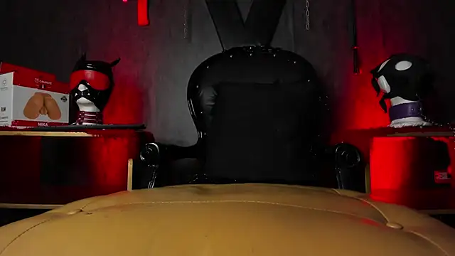 Snapshot of CharlotteScotte chatting on 01.10.25 CharlotteScotte online show from 01.10.25