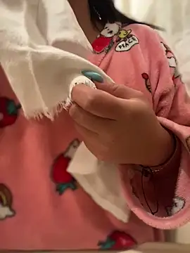 Snapshot of CharlotteScotte chatting on 01.22.25 CharlotteScotte online show from 01.22.25