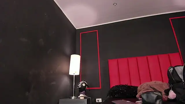 Snapshot of CharlotteScotte chatting on 03.01.25 CharlotteScotte online show from 03.01.25