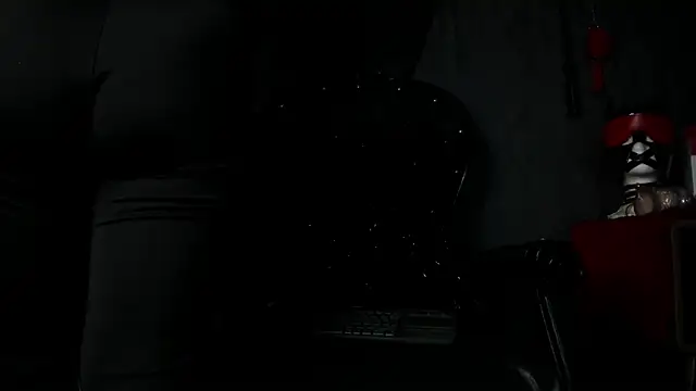 Snapshot of CharlotteScotte chatting on 03.04.25 CharlotteScotte online show from 03.04.25