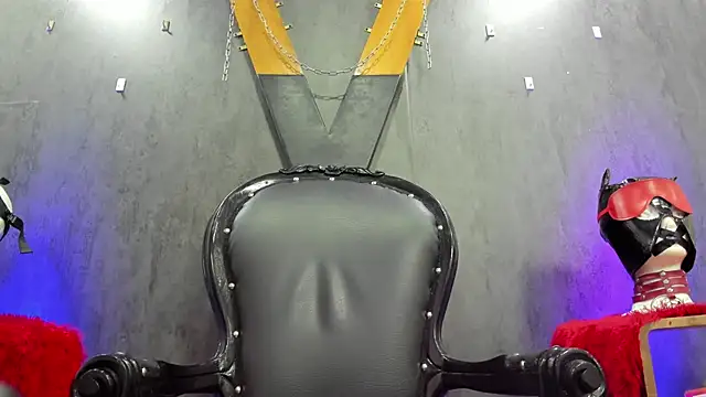 Snapshot of CharlotteScotte chatting on 03.07.25 CharlotteScotte online show from 03.07.25