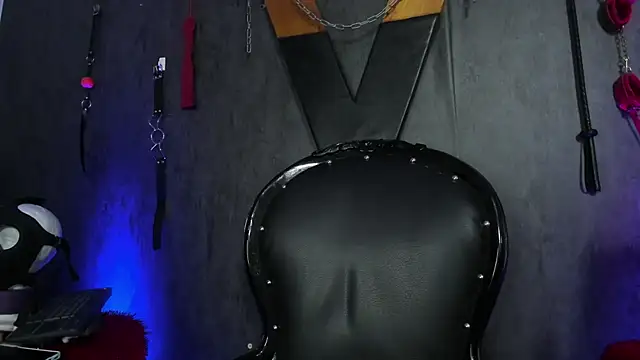 Snapshot of CharlotteScotte chatting on 03.07.25 CharlotteScotte online show from 03.07.25