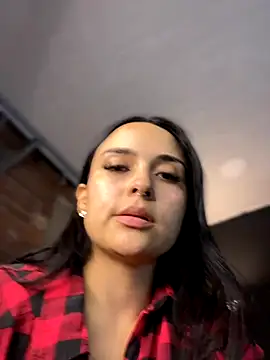 Snapshot of CharlotteScotte chatting on 09.23.25 CharlotteScotte online show from 09.23.25