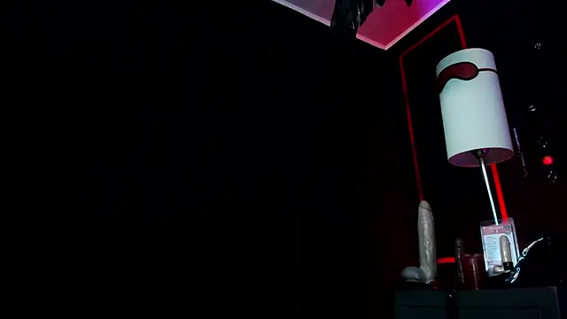 Snapshot of CharlotteScotte chatting on 10.22.25 CharlotteScotte online show from 10.22.25