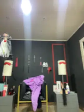 Snapshot of CharlotteScotte chatting on 10.25.25 CharlotteScotte online show from 10.25.25