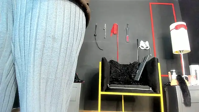 Snapshot of CharlotteScotte chatting on 10.30.25 CharlotteScotte online show from 10.30.25