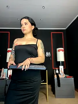 Snapshot of CharlotteScotte chatting on 11.03.25 CharlotteScotte online show from 11.03.25