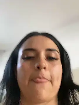 Snapshot of CharlotteScotte chatting on 11.11.25 CharlotteScotte online show from 11.11.25