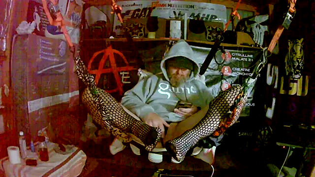 Snapshot of Cummerforyouu2 chatting on 03.17.26 Cummerforyouu2 online show from 03.17.26