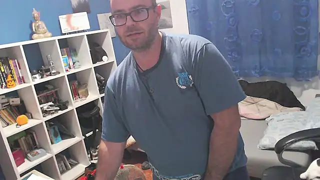 ravingr4d4 online show from 11.06.25