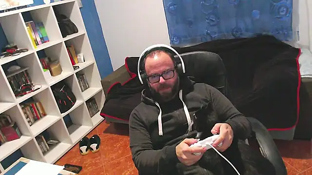 ravingr4d4 online show from 12.13.25