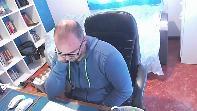 Snapshot of ravingr4d4 chatting on 02.12.26 ravingr4d4 online show from 02.12.26