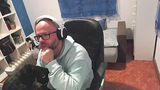 Snapshot of ravingr4d4 chatting on 03.08.26 ravingr4d4 online show from 03.08.26