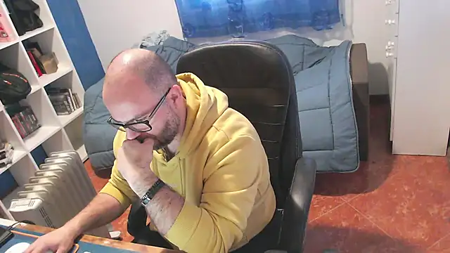 Snapshot of ravingr4d4 chatting on 03.10.26 ravingr4d4 online show from 03.10.26