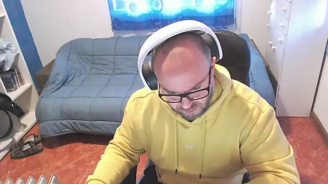 Snapshot of ravingr4d4 chatting on 03.17.26 ravingr4d4 online show from 03.17.26