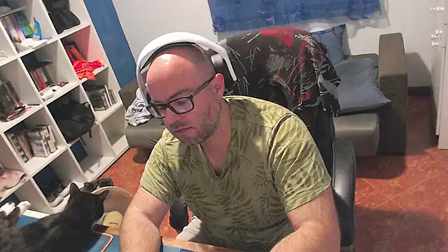 Snapshot of ravingr4d4 chatting on 05.26.26 ravingr4d4 online show from 05.26.26