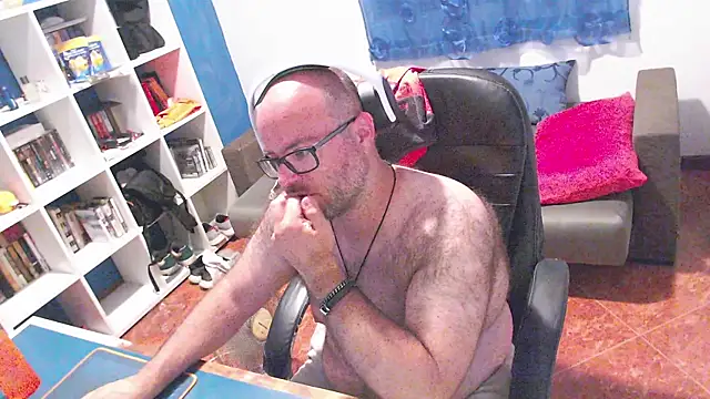 Snapshot of ravingr4d4 chatting on 06.21.26 ravingr4d4 online show from 06.21.26