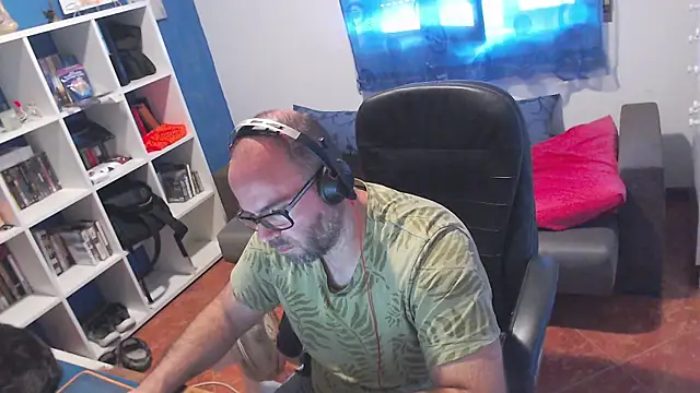 Snapshot of ravingr4d4 chatting on 06.29.26 ravingr4d4 online show from 06.29.26