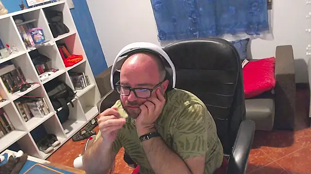 Snapshot of ravingr4d4 chatting on 06.30.26 ravingr4d4 online show from 06.30.26