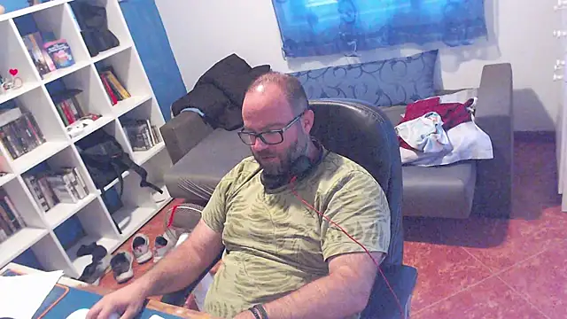 Snapshot of ravingr4d4 chatting on 07.08.26 ravingr4d4 online show from 07.08.26