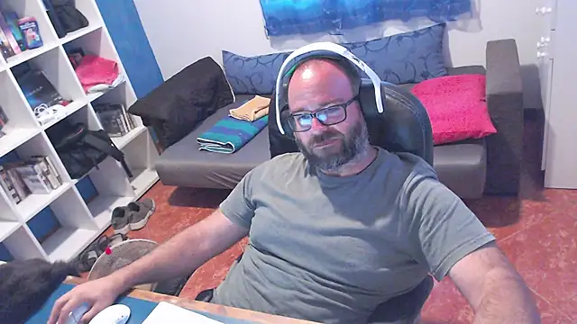 Snapshot of ravingr4d4 chatting on 07.28.26 ravingr4d4 online show from 07.28.26