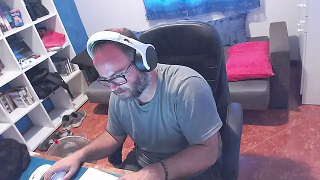 Snapshot of ravingr4d4 chatting on 07.28.26 ravingr4d4 online show from 07.28.26