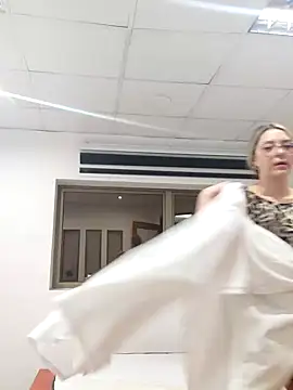 Daniela77771 online show from 02.05.25