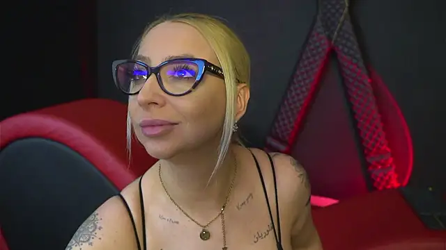 Snapshot of CelineConner chatting on 02.27.26 CelineConner online show from 02.27.26