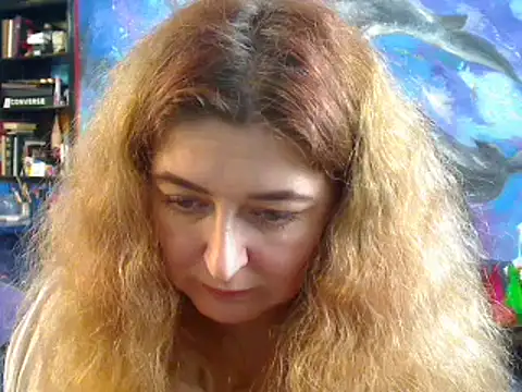 Snapshot of Helen1974 chatting on 12.11.24 Helen1974 online show from 12.11.24