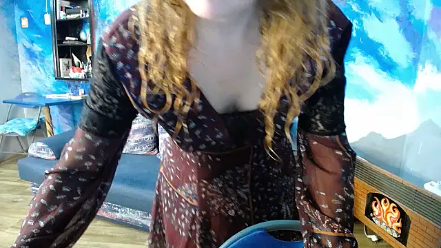 Snapshot of Helen1974 chatting on 11.20.25 Helen1974 online show from 11.20.25