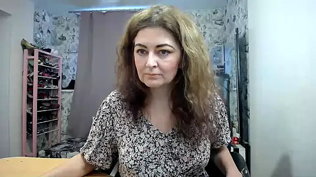 Snapshot of Helen1974 chatting on 03.02.26 Helen1974 online show from 03.02.26