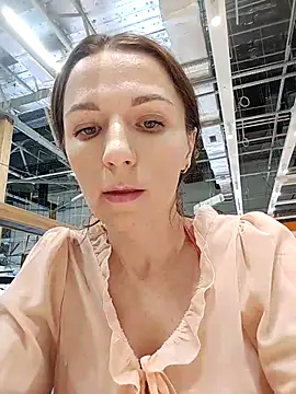 Snapshot of Brilliant-Queen1 chatting on 11.13.25 Brilliant-Queen1 online show from 11.13.25