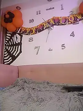 Snapshot of CaroFisher chatting on 10.27.25 CaroFisher online show from 10.27.25