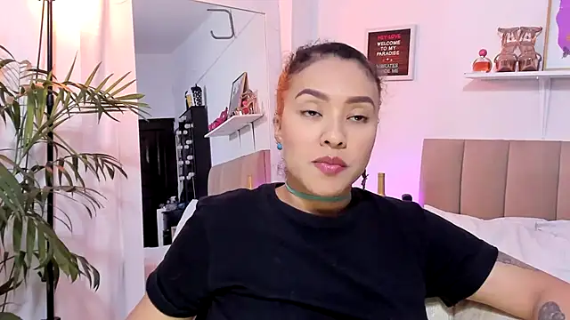 Zoe Gruber online show from 11.20.25