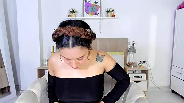 Zoe Gruber online show from 04.23.26