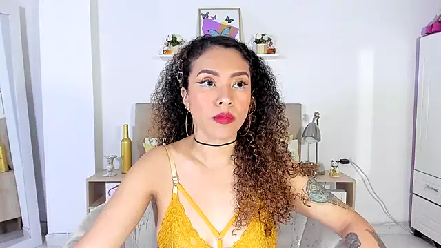 Zoe Gruber online show from 04.25.26