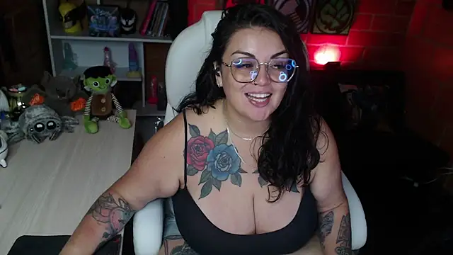 Snapshot of juliette_rd chatting on 02.24.25 juliette rd online show from 02.24.25