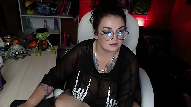 Snapshot of juliette_rd chatting on 02.28.25 juliette rd online show from 02.28.25