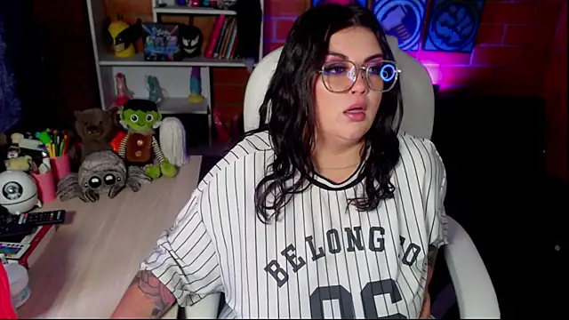 Snapshot of juliette_rd chatting on 09.24.25 juliette rd online show from 09.24.25