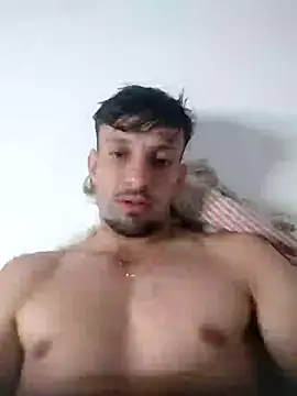 Snapshot of Robertao20cm chatting on 12.10.24 Robertao20cm online show from 12.10.24