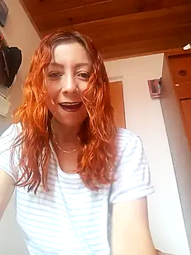 Snapshot of malusexy33 chatting on 03.22.25 malusexy33 online show from 03.22.25