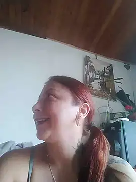 Snapshot of malusexy33 chatting on 11.10.25 malusexy33 online show from 11.10.25