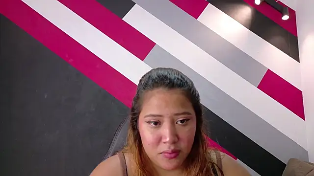 Snapshot of I_am_yours- chatting on 10.04.25 I am yours- online show from 10.04.25