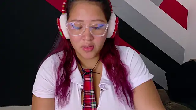 Snapshot of I_am_yours- chatting on 12.05.25 I am yours- online show from 12.05.25