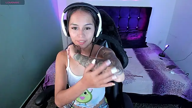 thamaral1 online show from 01.11.25