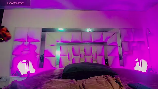 Snapshot of _ChanellR_ chatting on 03.02.26 ChanellR online show from 03.02.26