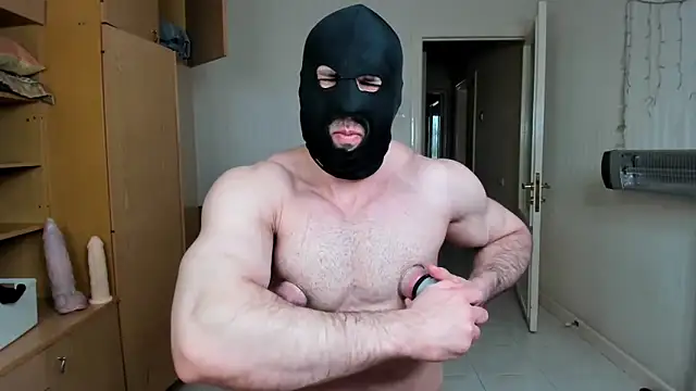 Snapshot of hot_muscle chatting on 04.02.26 hot muscle online show from 04.02.26