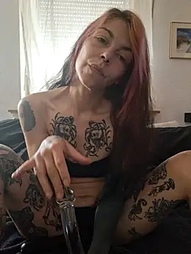 Snapshot of SophiaBlackfoxx chatting on 05.14.26 SophiaBlackfoxx online show from 05.14.26