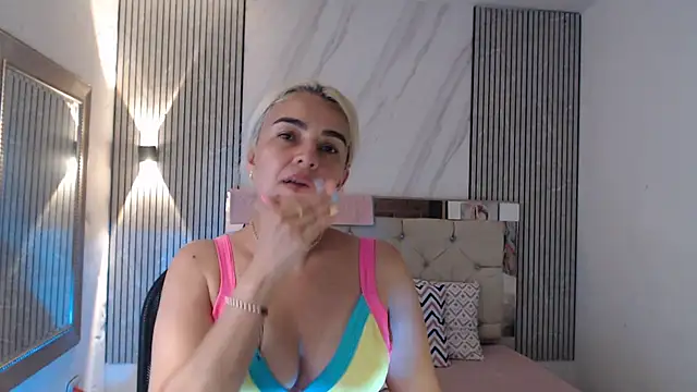 Snapshot of ashley__tylor chatting on 07.22.26 ashley tylor online show from 07.22.26