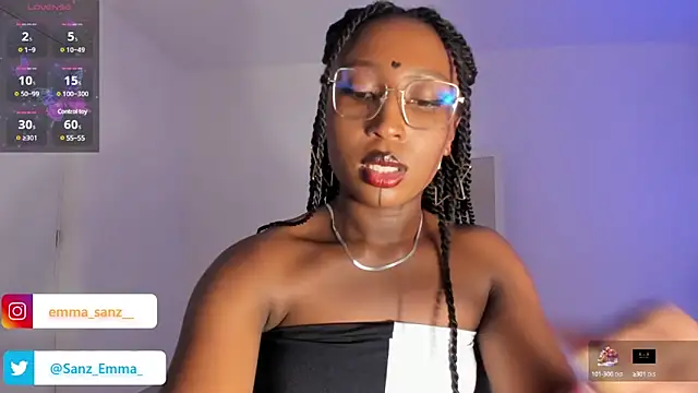 EmmaSanzz  online show from 03.06.25